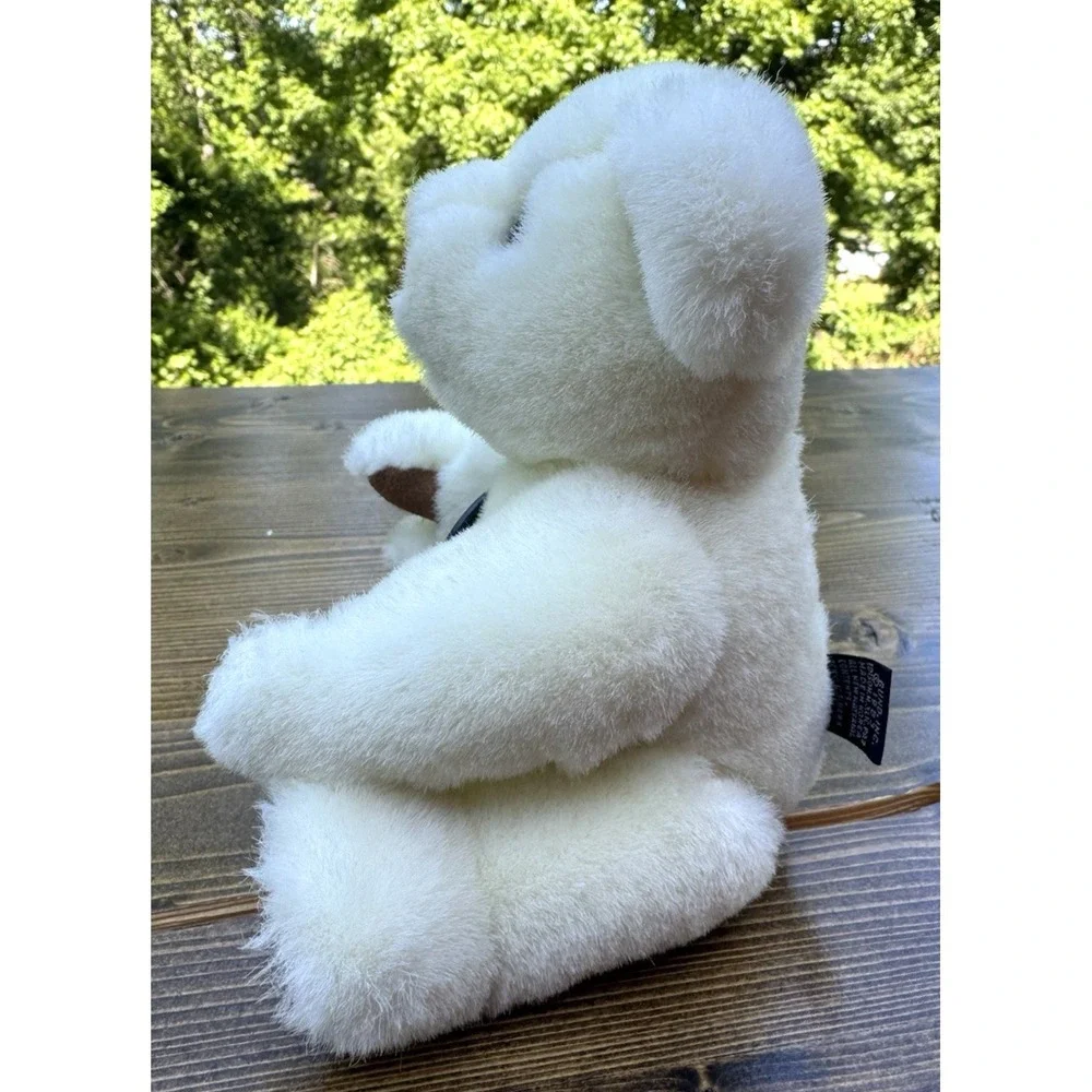 Gund thanks visiting